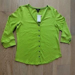 Hatley V-Neck Top in Lime - Size Medium - NEW